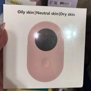 Pink Skin Analyzer Device